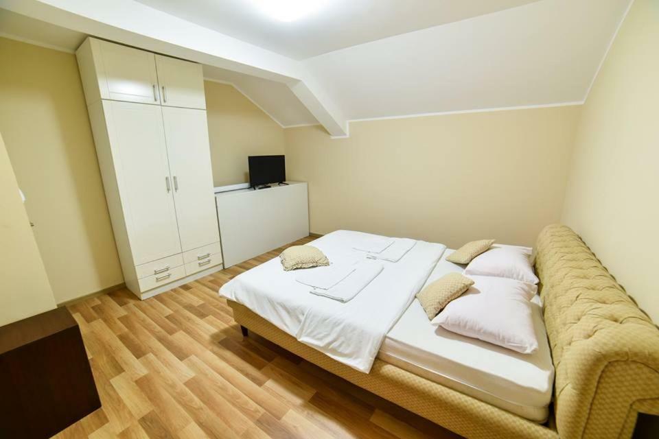 Motel Centar 比耶利纳 外观 照片